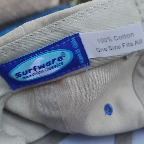 Hawaii 🤠 Hat - Picture 10 of 10